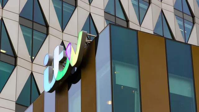 ITV's profits dip as Sky TV deal talks continue