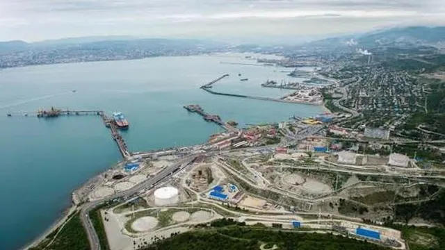 Kazakhstan halts oil transfers after Ukraine drone strikes on tankers