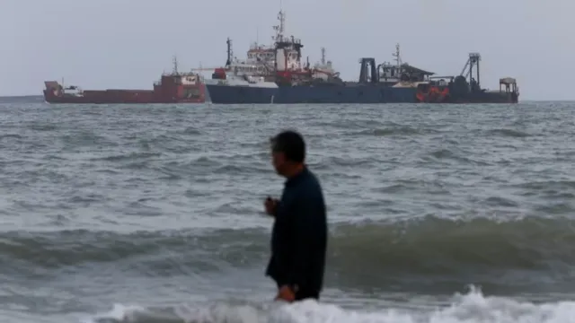 Iran's IRGC reports supertanker explosion in Strait of Hormuz