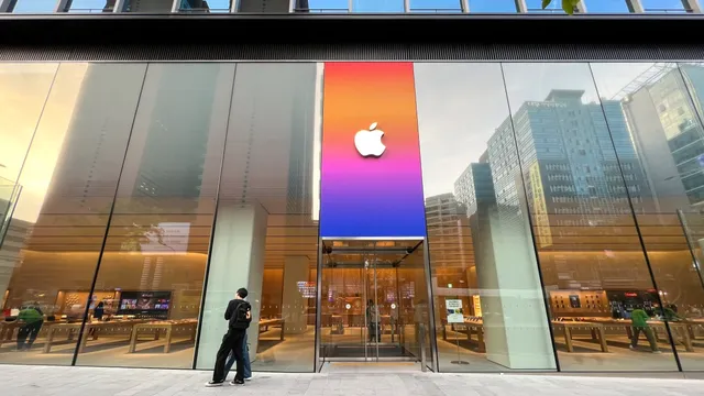 Apple struggles with huge update size in latest iOS release