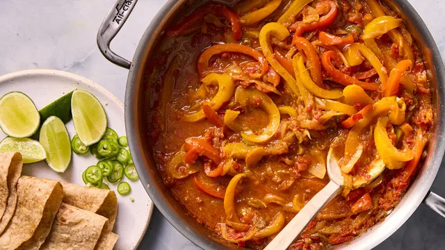 Vegetarian dish combines sweet bell peppers with classic tomato curry