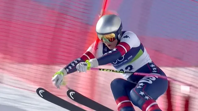 Lindsey Vonn suffers brutal crash and fractures leg at Olympics