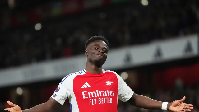 Bukayo Saka shines on his comeback with a goal for Arsenal