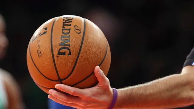 NBA bans Jalen Suggs from unique headband ritual