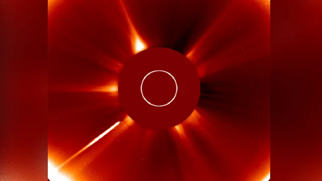 Comet MAPS explodes near the sun, leaving a trail of debris