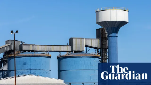 Government plans $2.5 billion bailout for struggling aluminium smelter