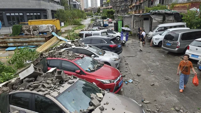 Typhoon Dolphin unleashes extreme rainfall and flooding risks in central China