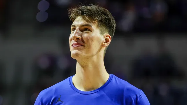 Olivier Rioux enters the transfer portal seeking more playing time