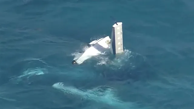 Seaplane crash kills three during takeoff from tourist island in Australia