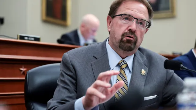 Chuck Edwards drops re-election bid after ethics report findings