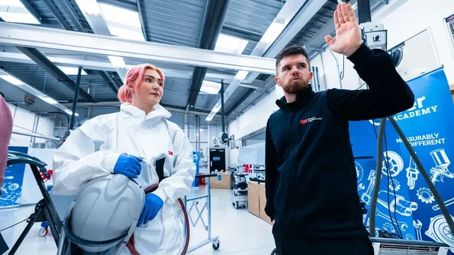UK car repair industry struggles due to skills crisis