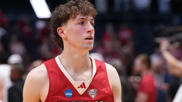 Olivier Rioux enters the transfer portal seeking more playing time