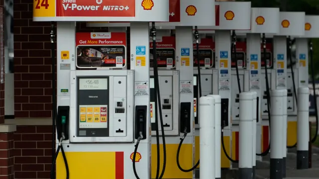 Gas prices soar to $4 as conflict in the Middle East escalates