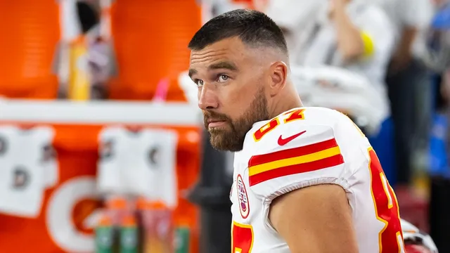Travis Kelce likely stays with Chiefs for 14th season