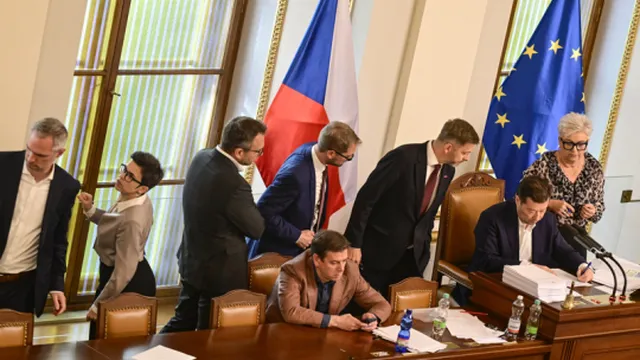 Czech lower house advances government plan to fund public media from state budget instead of license fees