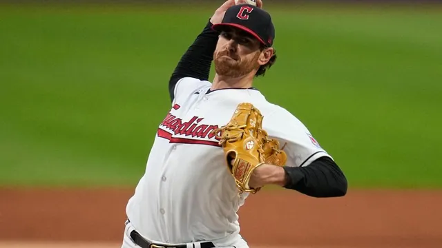 Shane Bieber prioritizes Guardians over bigger offers in free agency