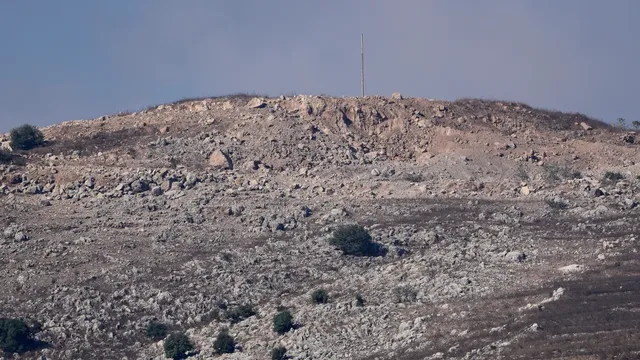 Lebanon's president visits Nabatiyeh as fears of Israeli attacks rise