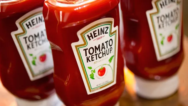 Kraft Heinz pauses company split, focusing on profitable growth