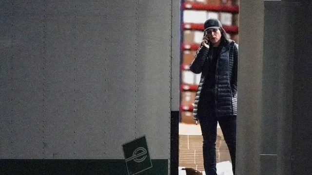 Donald Trump talks to FBI agents during controversial Georgia raid