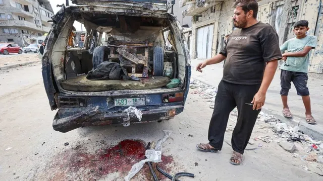 Israeli airstrikes kill six Palestinians in Gaza, health officials say