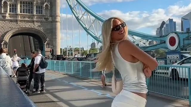 Influencer lip syncs at wrong London Bridge, goes viral