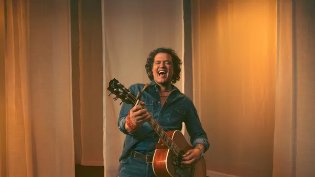 Colombian singer Carlos Vives highlights cultural connections with Spain