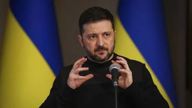 Zelenskyy warns Lukashenko to dismantle Russian military equipment in Belarus