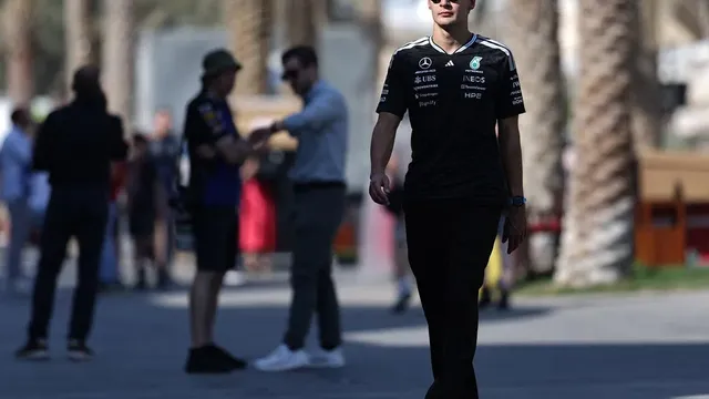 George Russell alarmed by Ferrari's rapid starts in Bahrain testing