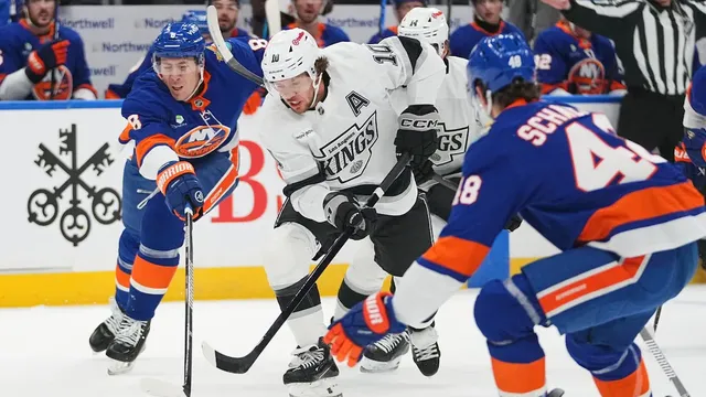 Los Angeles Kings beat New York Islanders 3-2 in overtime after Panarin's two goals