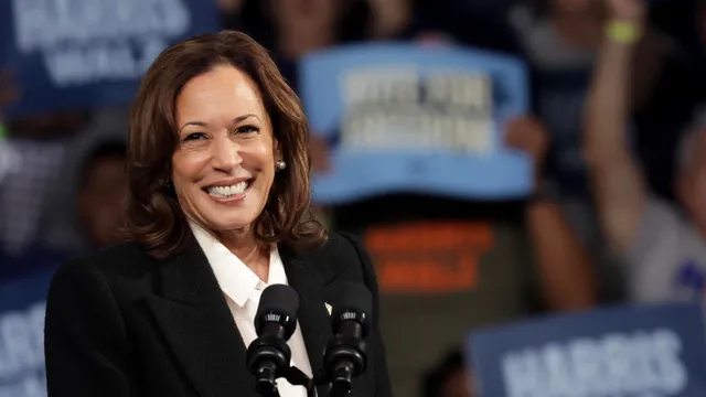 Harris Raises $1 Billion, Outpaces Trump in Fundraising Race