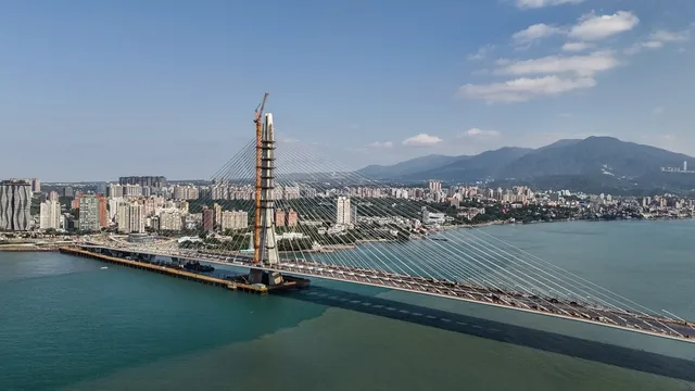 Taiwan unveils world's longest asymmetric bridge