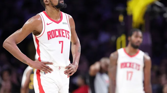 Kevin Durant's injury fuels concern ahead of crucial Game 4
