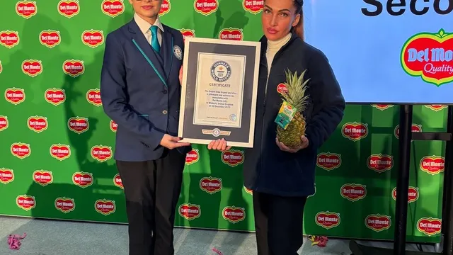 Factory worker Dominika Gasparova sets pineapple peeling record