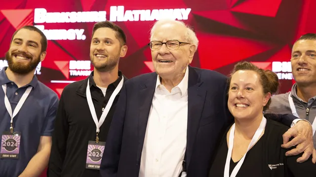 Berkshire's Cash Could Exceed $200 Billion