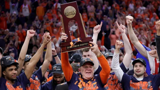 Illinois triumphs over Iowa to reach the Final Four for first time in 21 years