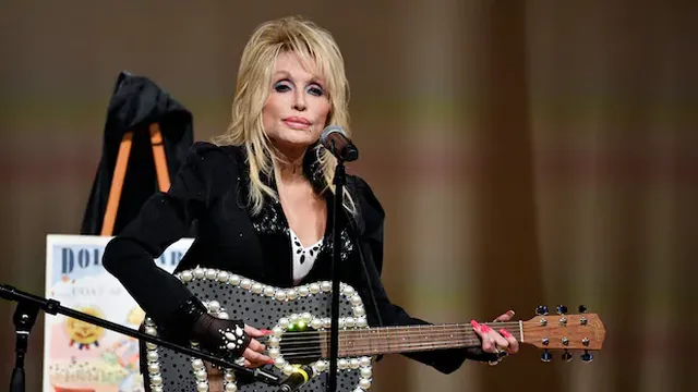 Dolly Parton, beloved country music icon, passes away at 80