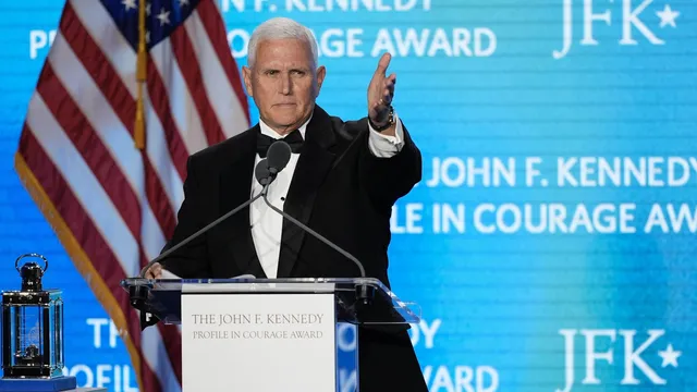 Mike Pence warns Trump against taxing the rich