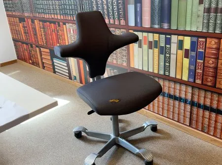 furniture-item_1lbNfiG.max-600x600