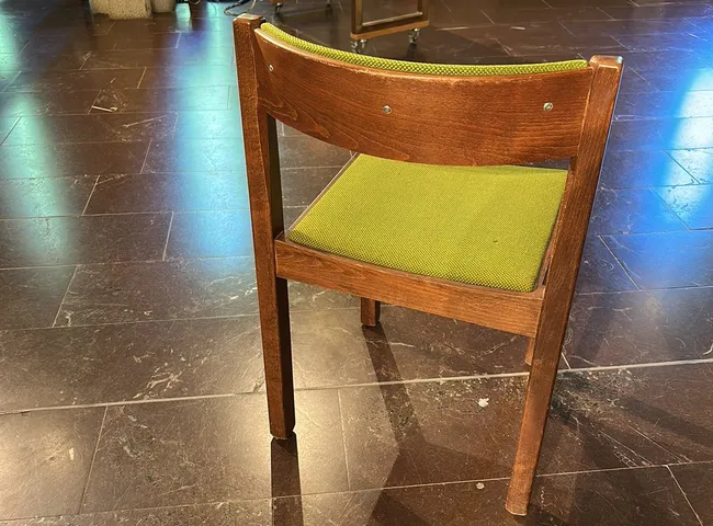 furniture-item_Bt3NLG2.max-1500x1500