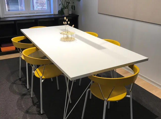 Stol Klyka miljöbild efter rekond