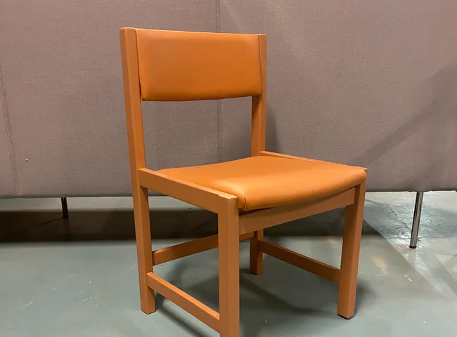 Stol efter Sajklas rekonditionering