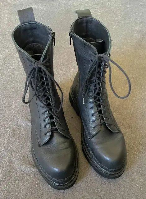 Bata, натуральная кожа. Размер 39. — Тбилиси — 289 ₾
