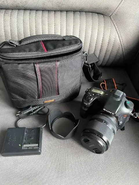 Sony A77, 1000 лари. — Тбилиси — 771 000 ₾