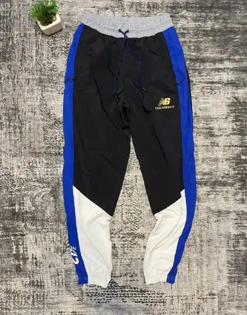 New balance nylon pants — Батуми — 45 ₾