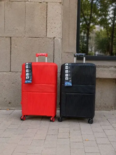 2 больших чемодана — красный и черный ✈️ — Тбилиси — 145 ₾
