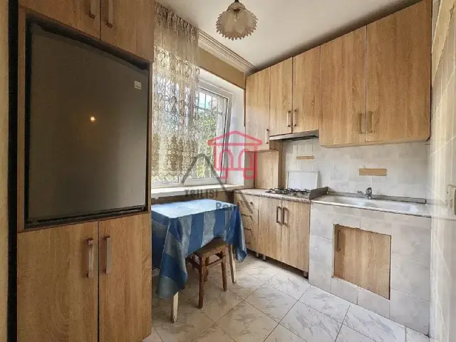 ID: 18832 (EM0003) — Tbilisi — 450 $