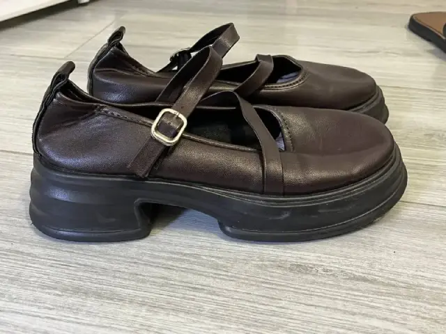 37-38, без стельки. Бесплатно — Батуми — 39 ₾
