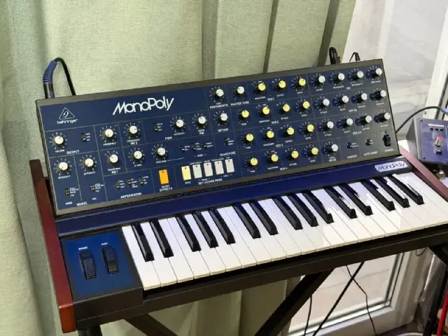 Behringer MonoPoly — Batumi — 750 ₾