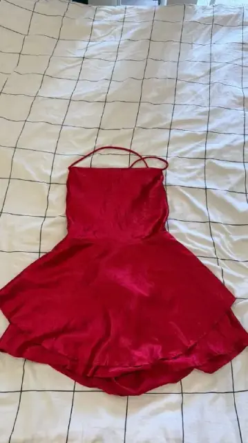 Платье — Batumi — 10 ₾