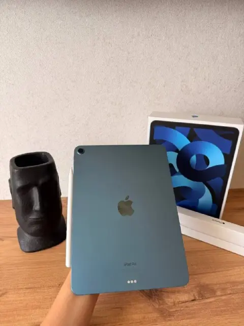iPad Air 5 Wi-Fi 64GB + Pencil 2 — Батуми — 450 $
